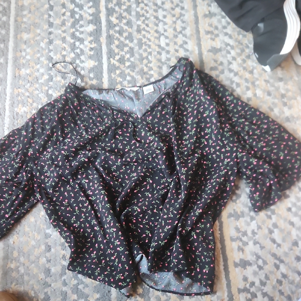 Levi's Black Floral Blouse